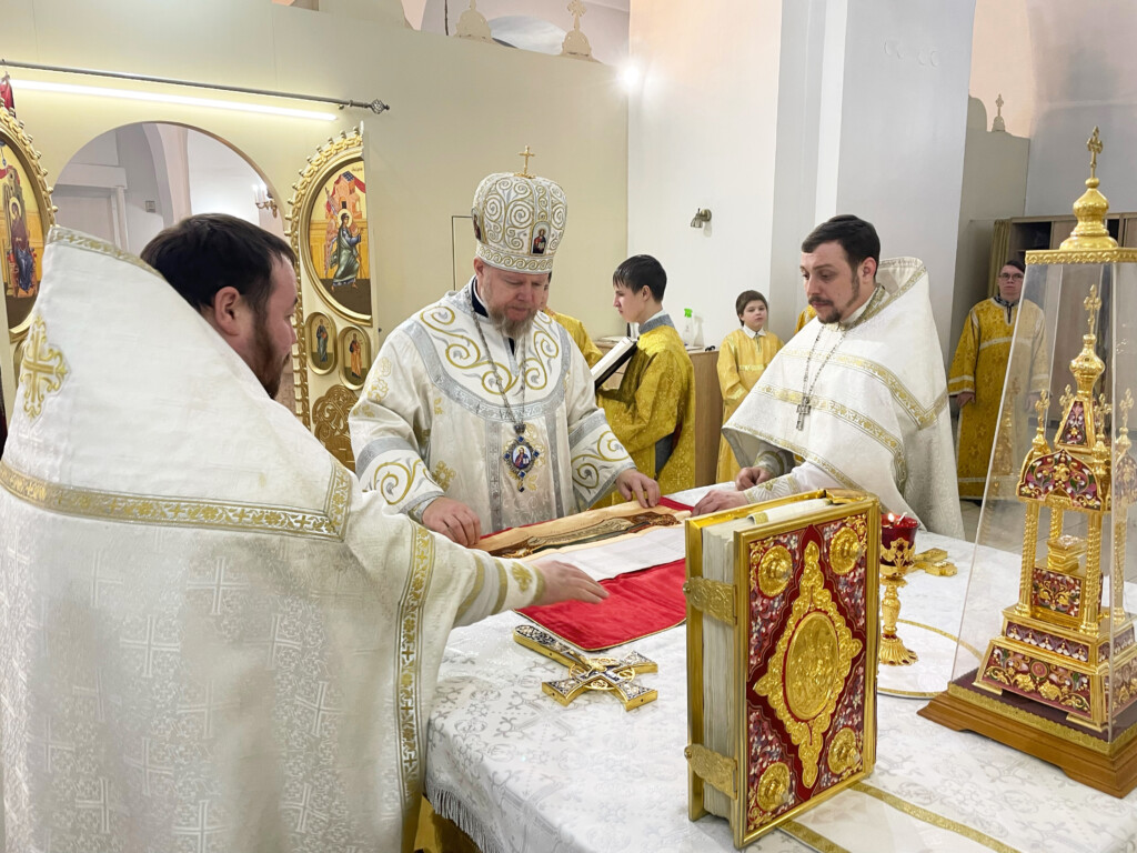 Отрадненская епархия встретила праздник Рождества Христова