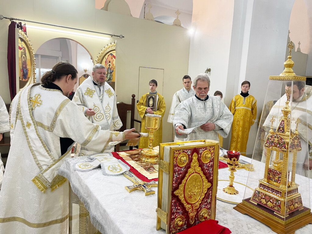 Отрадненская епархия встретила праздник Рождества Христова