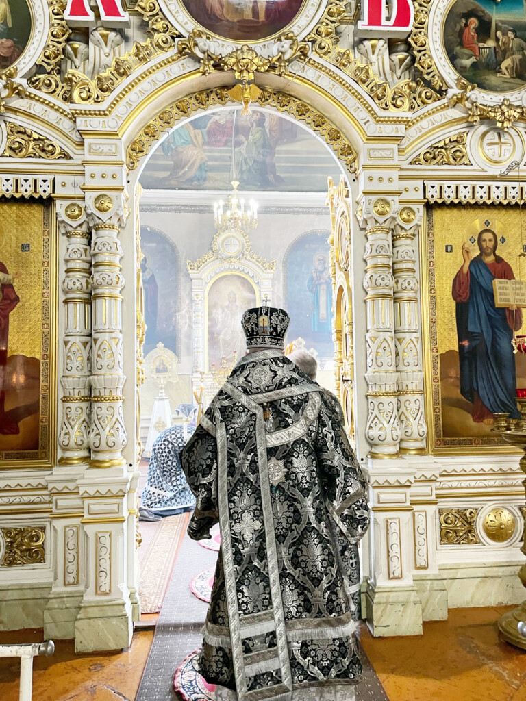 Божественная Литургия Преждеосвященных Даров в храме села Кинель-Черкассы